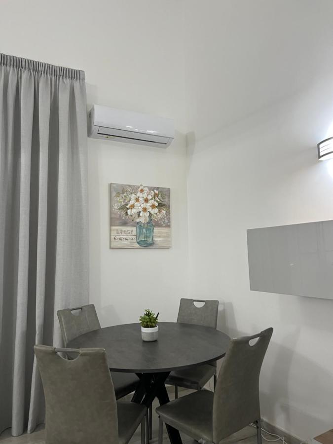 Centro-la Casa Di Lucio Bed & Breakfast Naples